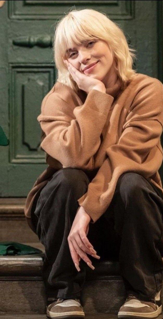 عکس های سکسی جذاب بیلی آیلیش