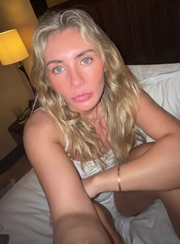 سکس بانی بلو 