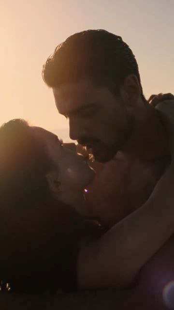 عکس فیلم ۳۶۵ روز