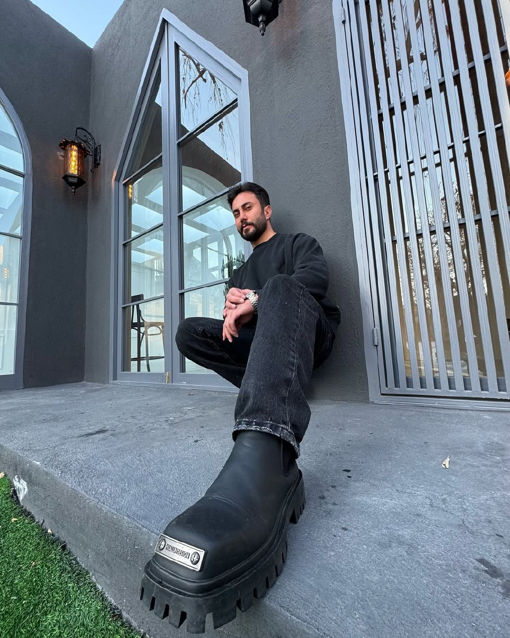 امید موذنی و پول شویی