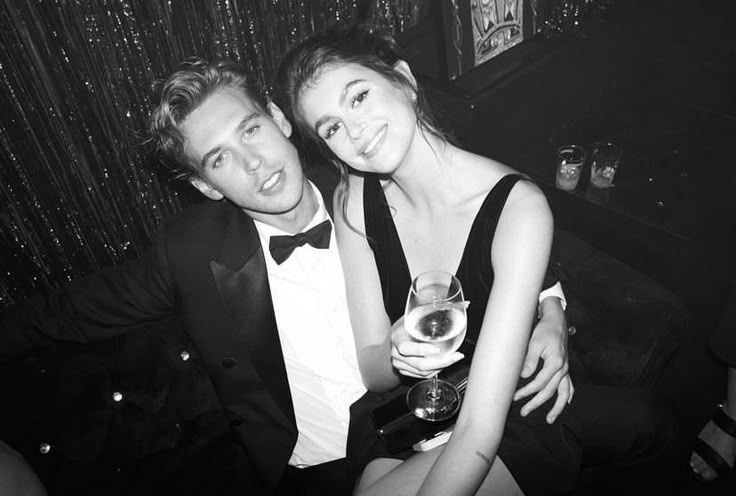 عکس آستین باتلر و دوست دخترش