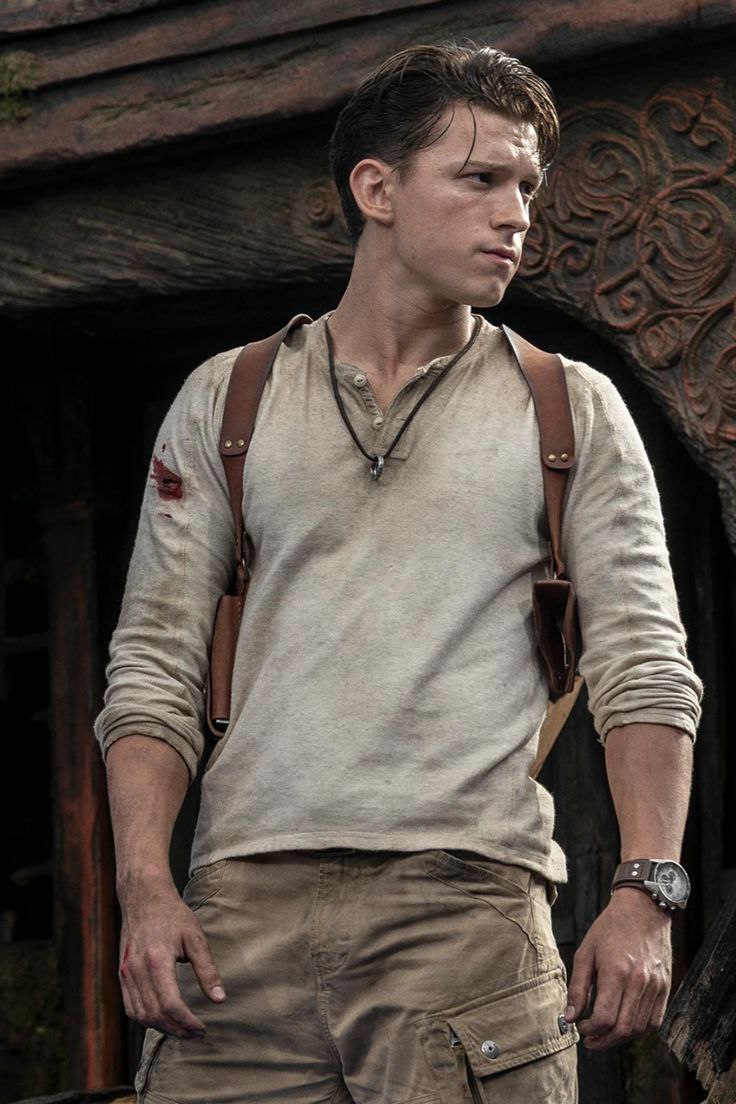 تام هالند کیست 