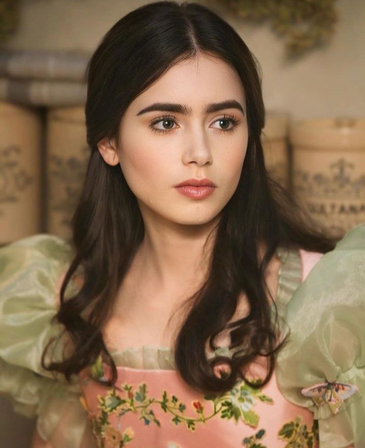 لیلی کالینز فیلم آلات مرگبار