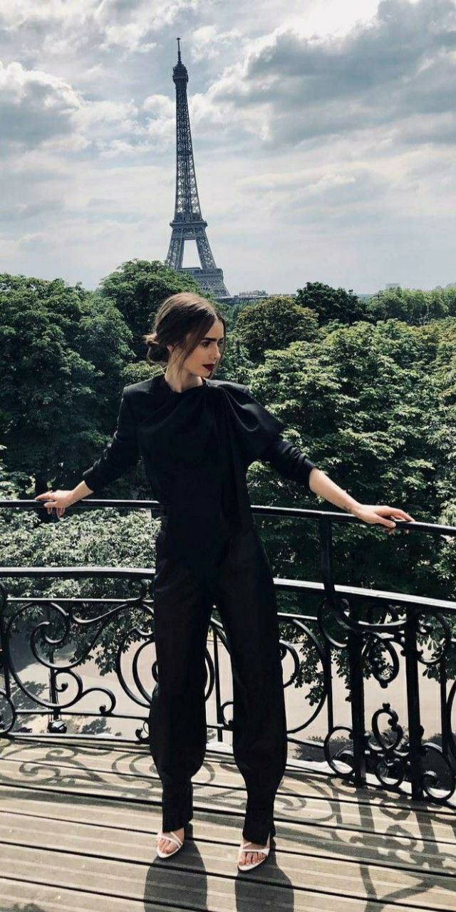 عکس جذاب لیلی کالینز