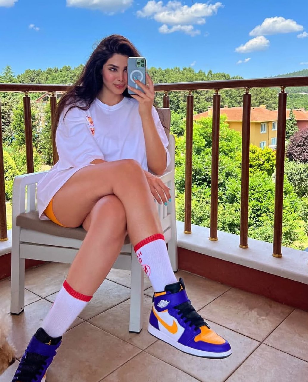 عکس پروفایل سروناز سعادتی