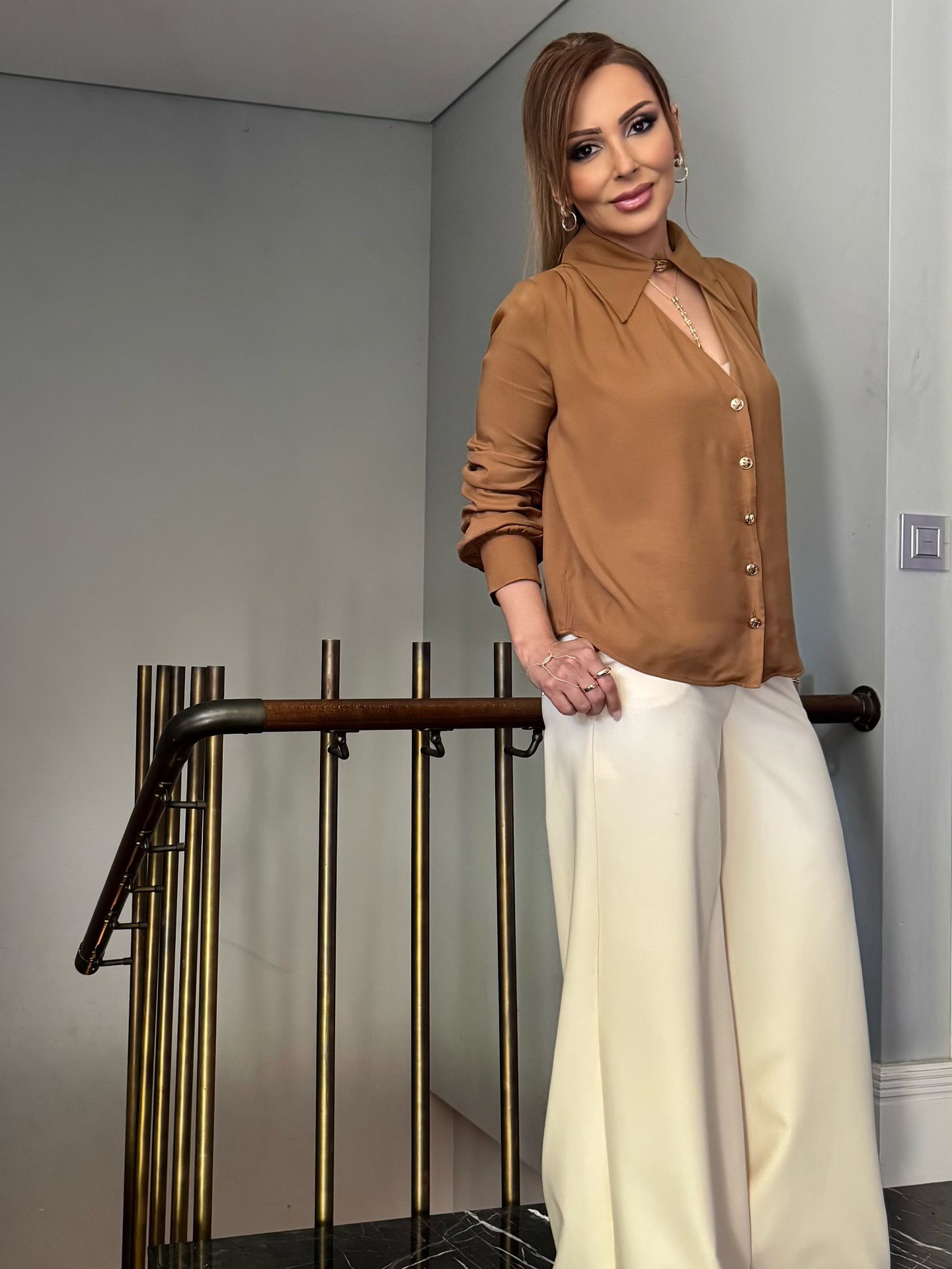 لخت پرستو صالحی 