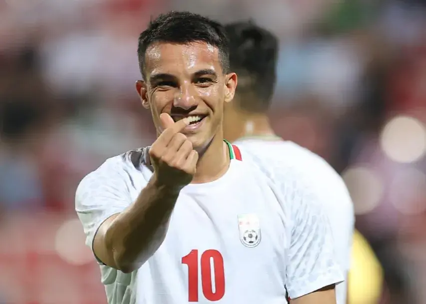 امیرحسین حسینزاده بازیکن تیم ملی امیرحسین حسینزاده بازیکن تیم ملی